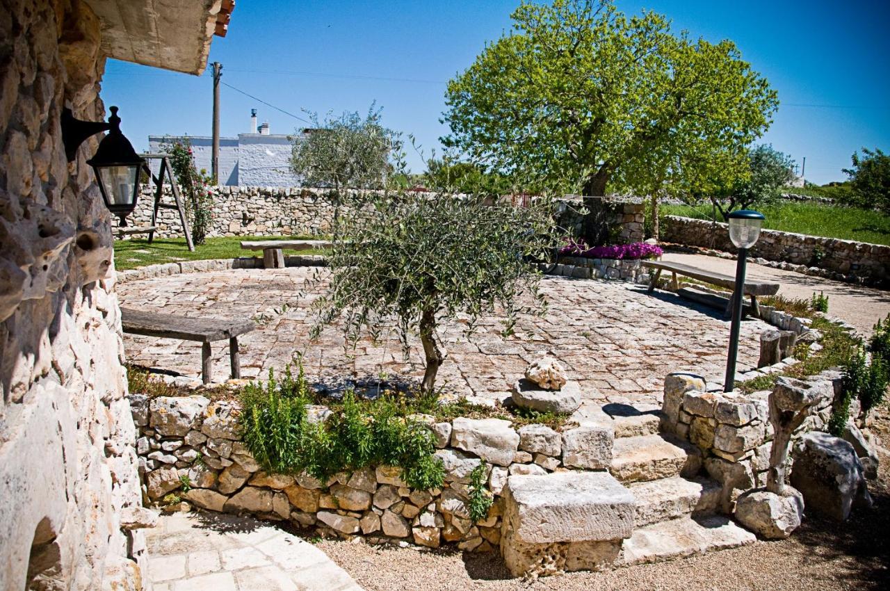 Trulli Il Castagno Pensionat Martina Franca Exteriör bild