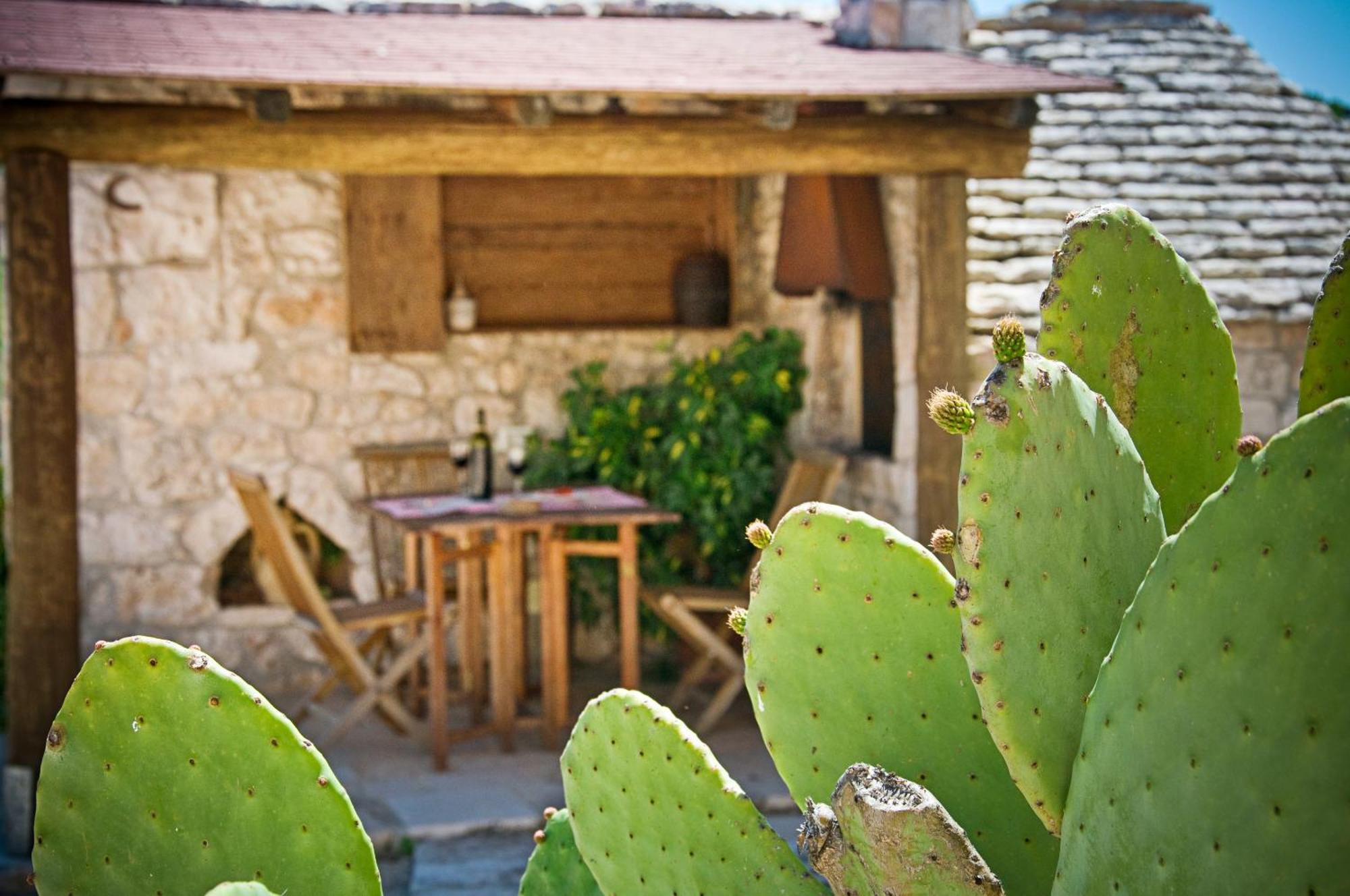 Trulli Il Castagno Pensionat Martina Franca Exteriör bild